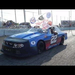 Meet your Posher, Kyle